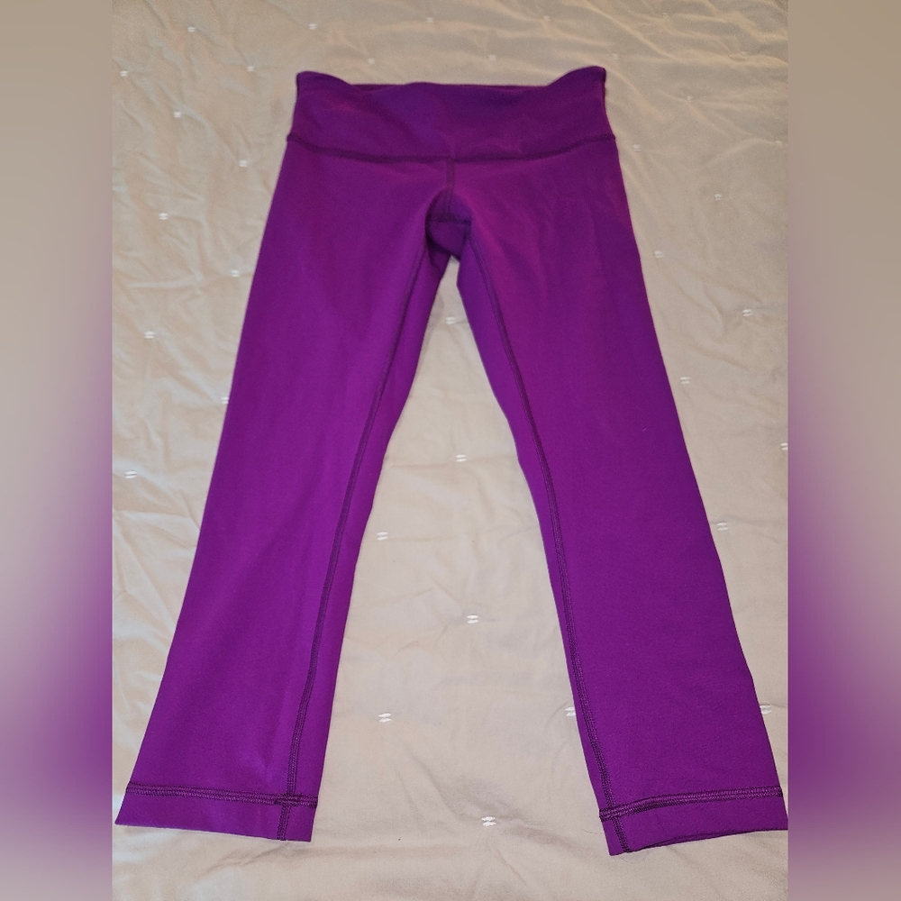 Lululemon Wunder Under 6